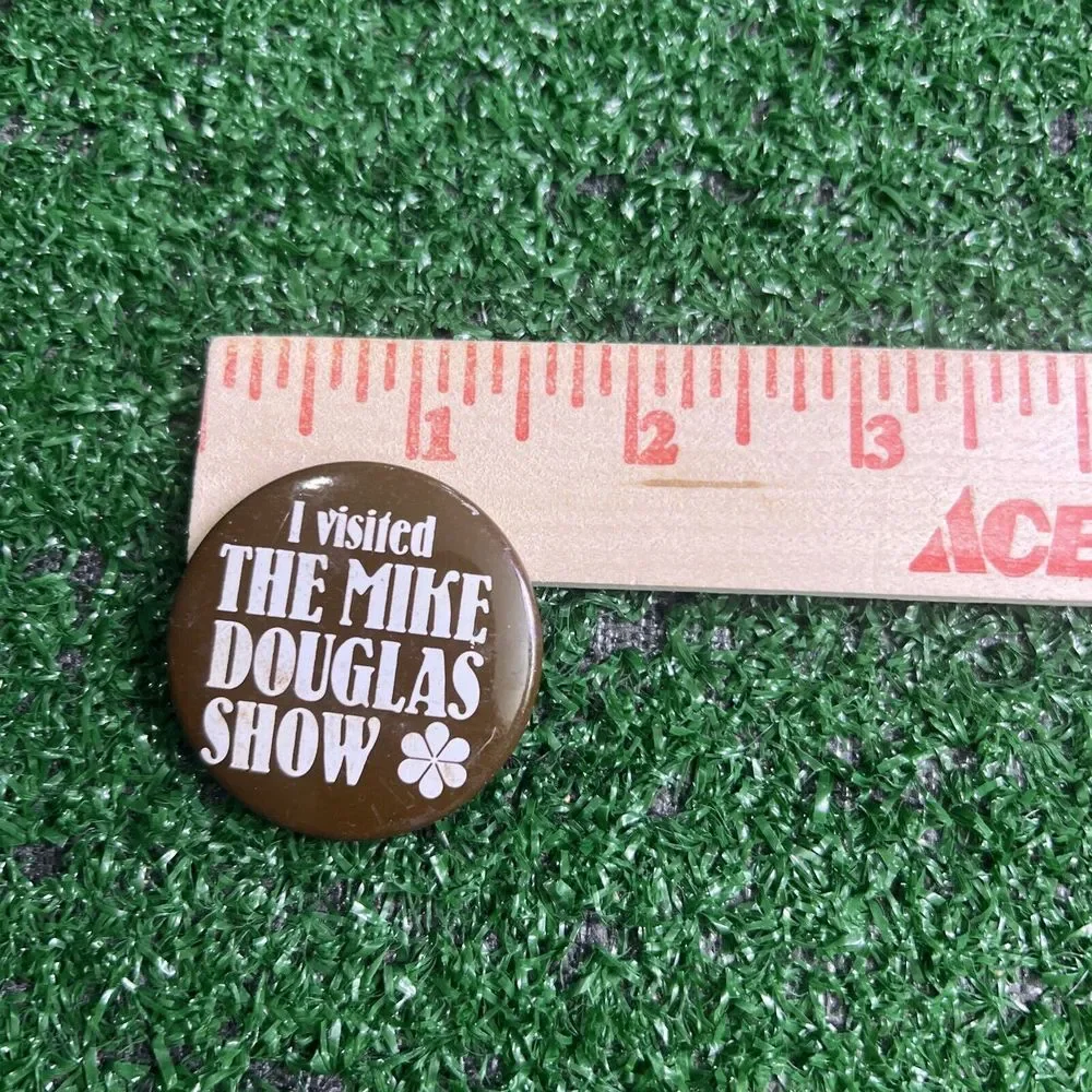 Vintage I Visited The Mike Douglas Show‎ TV Talk Show Button Pin 1970's